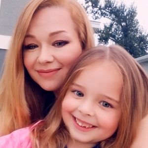 Meet your Posher, Leanna